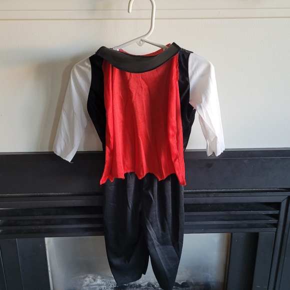 Baby Vampire Costume - Picture 5 of 5